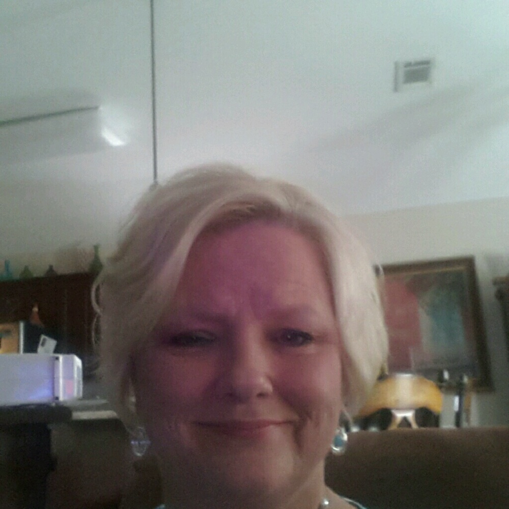 Meet your Posher, Joy