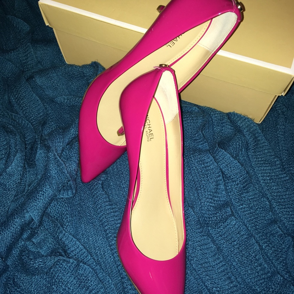 Fuscia heels