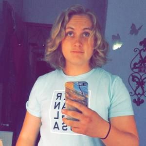 Meet your Posher, Justin