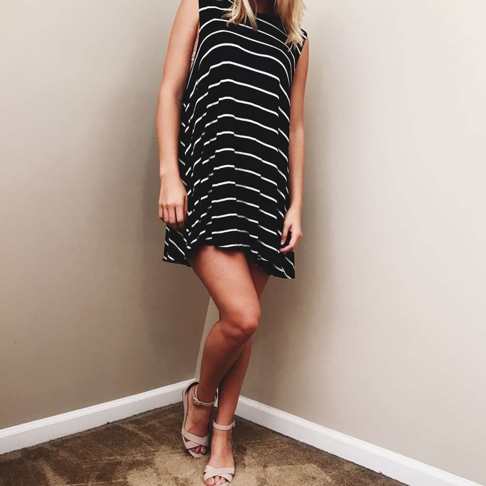 Short black and white striped dress
