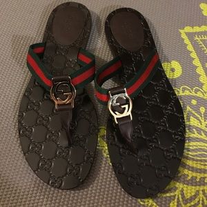 Gucci flip flops never worn