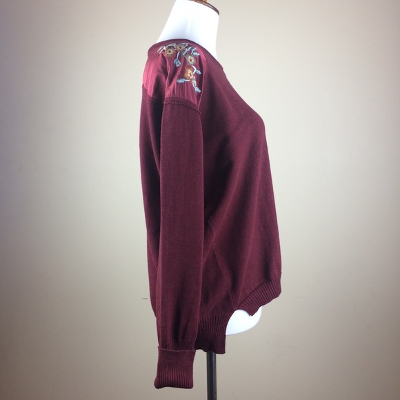 Wrap of London Maroon Embroidery Sweater Cotton - Picture 6 of 8