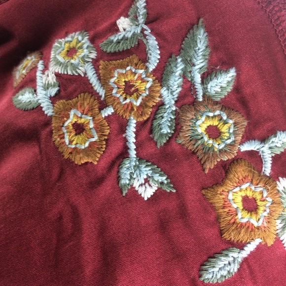 Wrap of London Maroon Embroidery Sweater Cotton - Picture 8 of 8