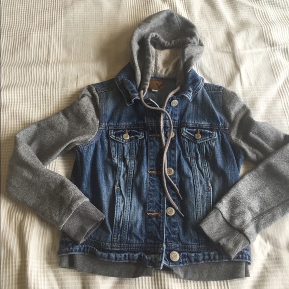 American Eagle Outfitters Jackets & Blazers - American Eagle Denim Cloth Jacket S Small