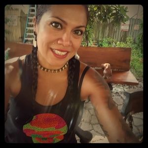 Meet your Posher, Veronica