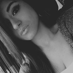 Meet your Posher, Zena