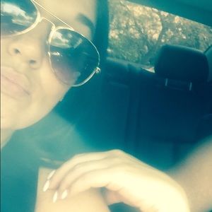 Meet your Posher, Sariyah