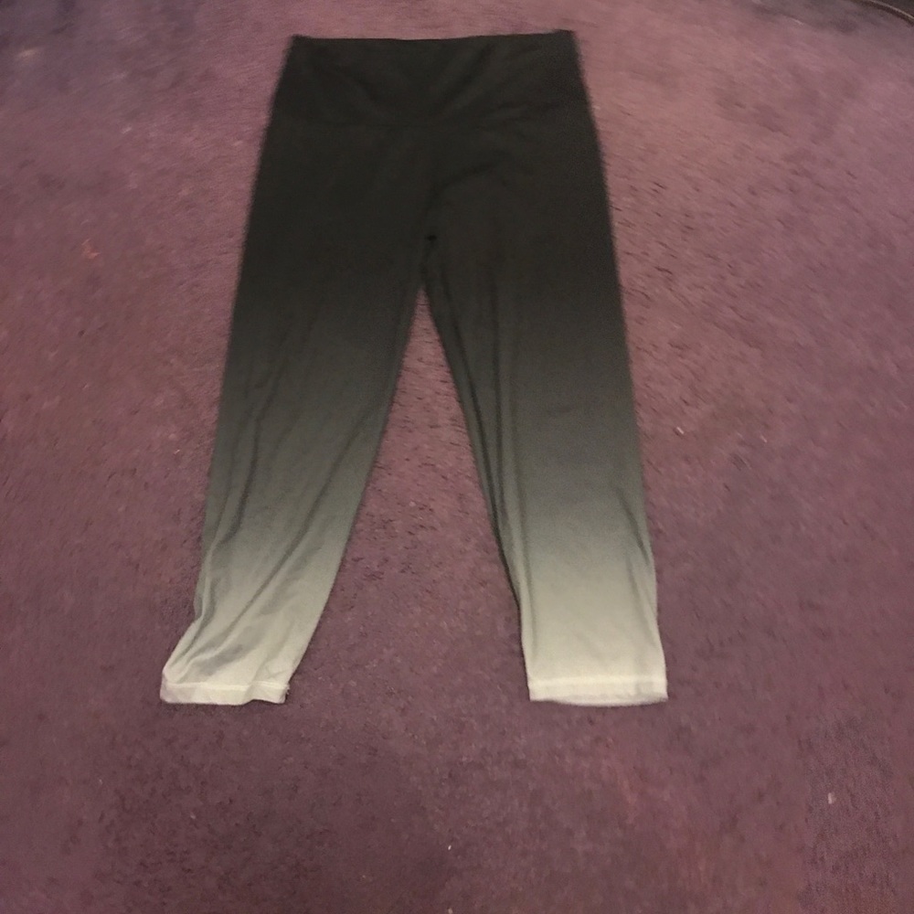 Aerie Move Hi-Rise 3/4 Crop Legging