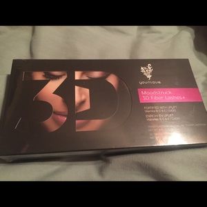 Younique 3D+ Fiber Lash Mascara