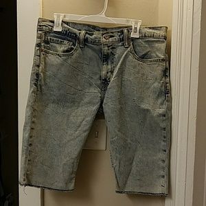 Levis light wash Jean shorts