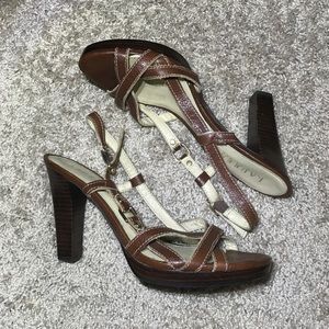 LAUREN RALPH LAUREN Leather Heel
