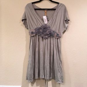 Easel Tops - Easel Tunic Easel Tops - Easel Tunic
