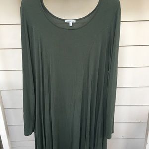 Charlotte Russe || (XL) Long Sleeve Olive Dress