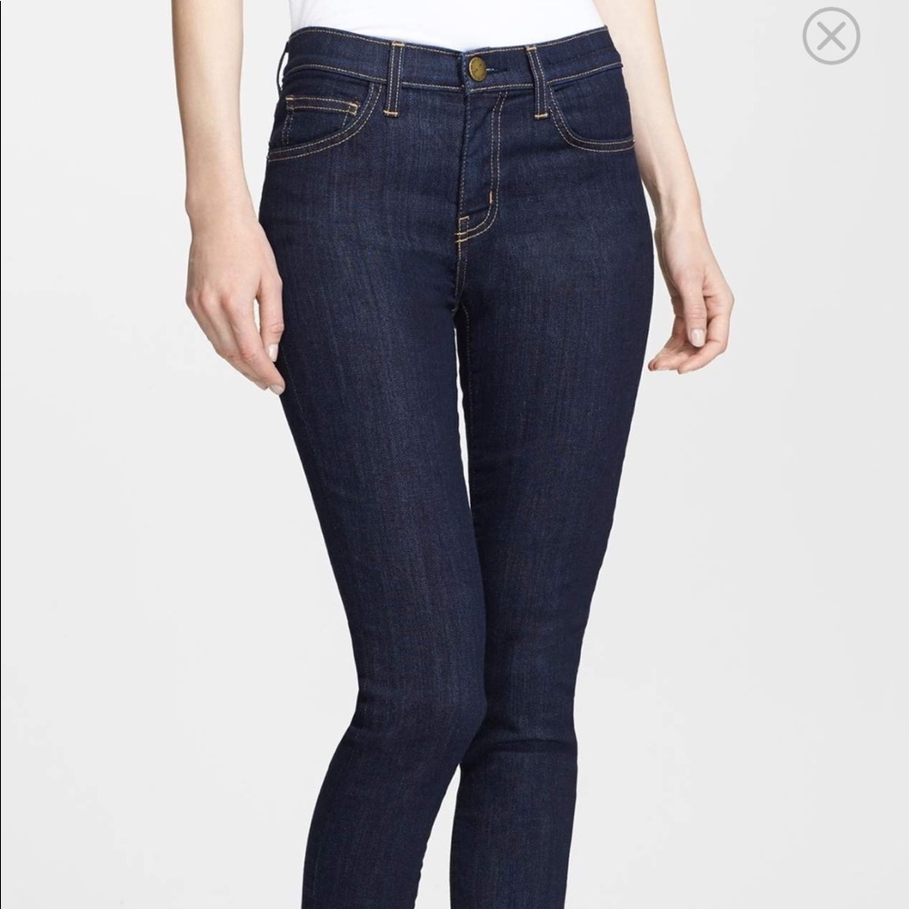 Current Elliott 26 dark wash denim skinny jeans