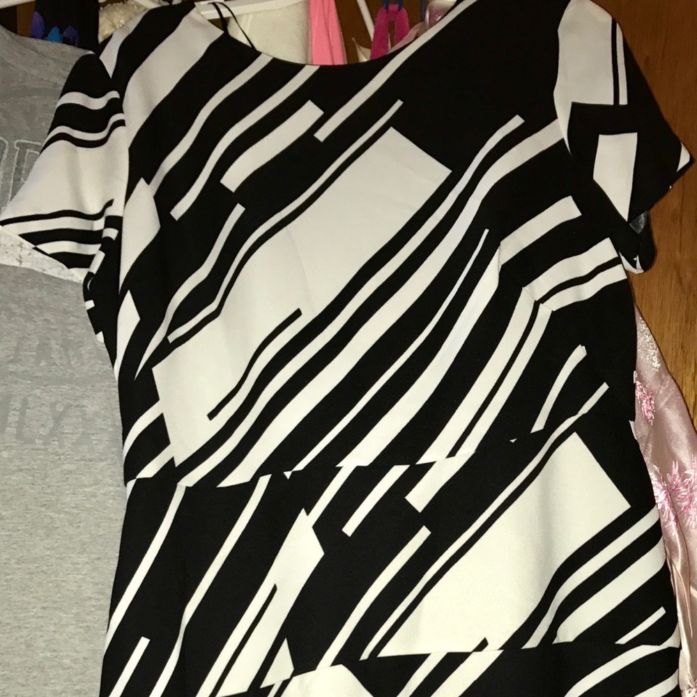 Vince Camuto dress NWOT