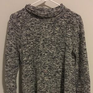 Thick black/white sweater with mock turtleneck