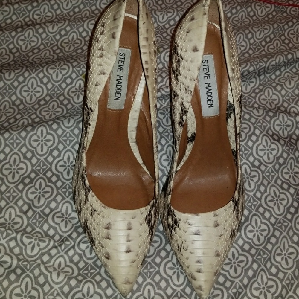 Steve Madden Pumps