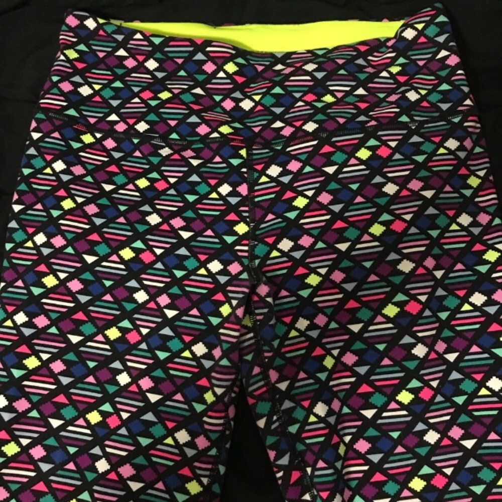 Victoria's Secret Knockout Leggings