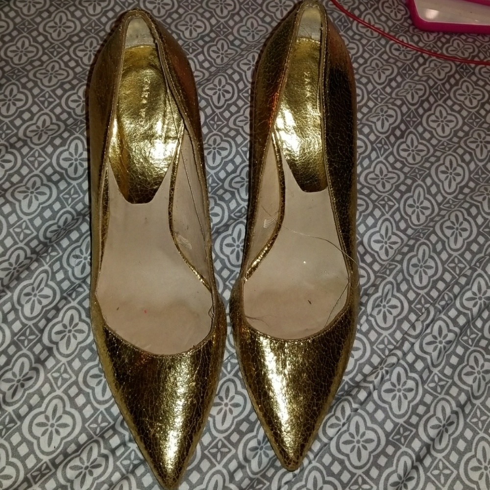 Zara Gold pumps