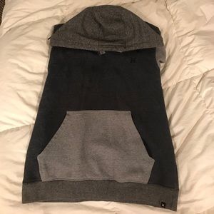 Small, Hurley pull-over hoodie