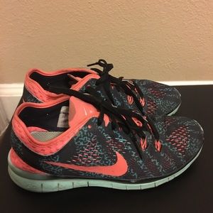 Priced to sell - Nike Free 5.0 / Size 6
