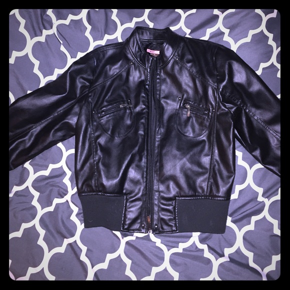 Jacket - Picture 1 of 3