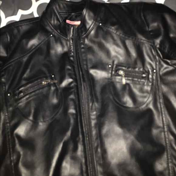 Jacket - Picture 2 of 3