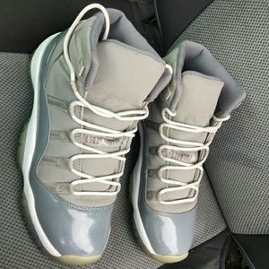 Cool Grey 11s