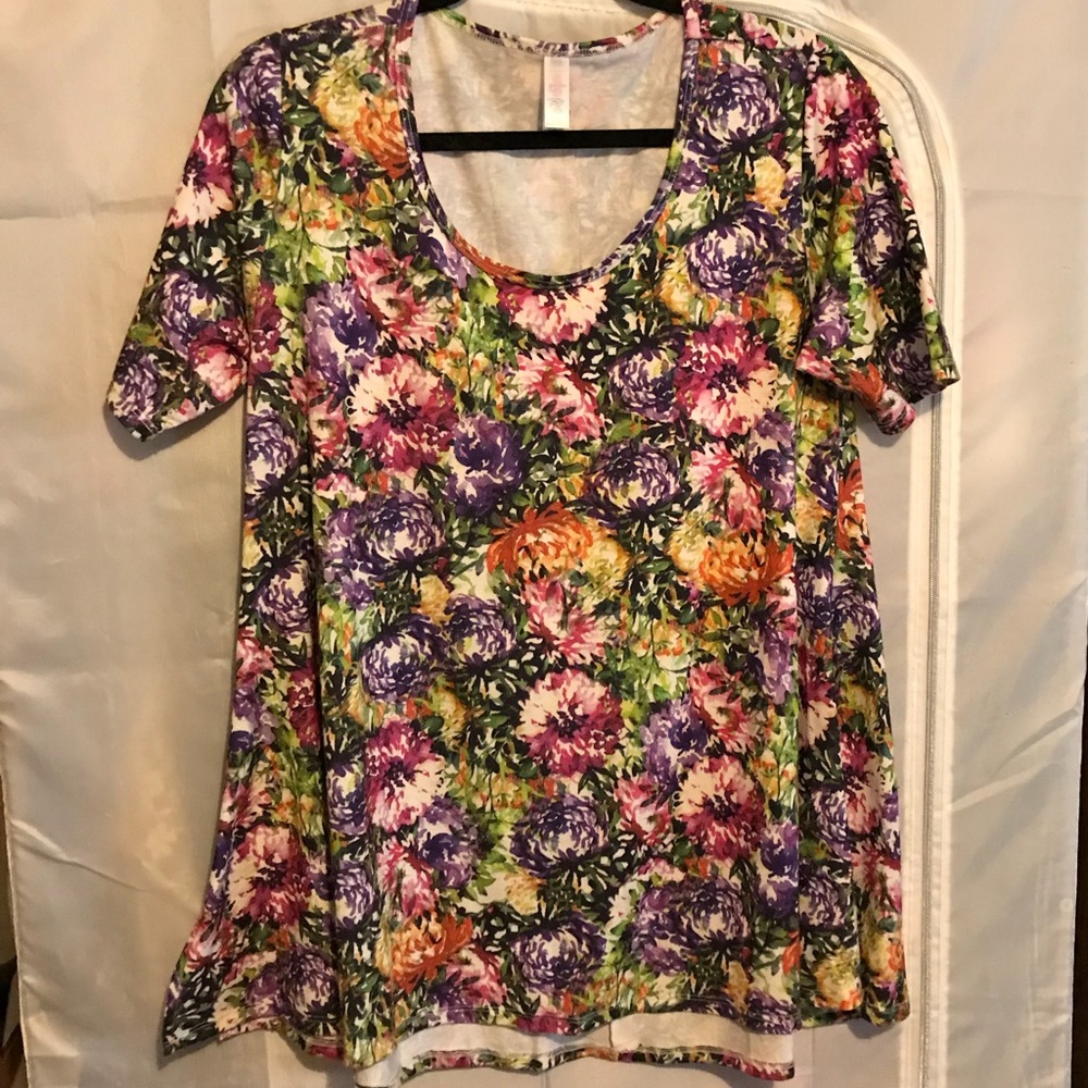 LouLaRoe Perfect Tee