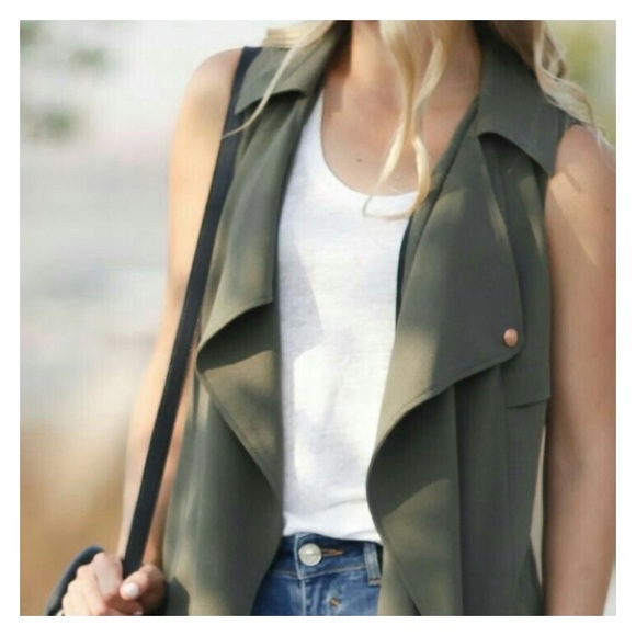 Nordstrom Jackets & Blazers - NWT Green Drape Front Asymmetrical Utility Vest S