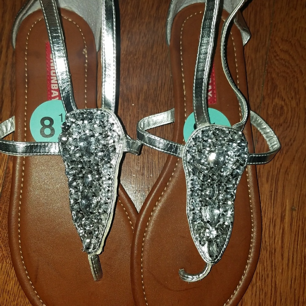 Union bay thong sandles
