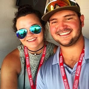 Meet your Posher, Hallie