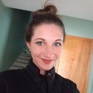 Meet your Posher, Lydia