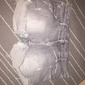 Forever 21 gray stretch jean shorts size 27 4