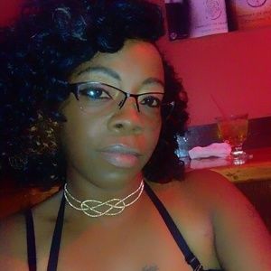 Meet your Posher, Edna