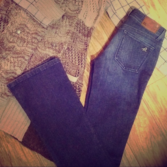 DL1961 Jennifer Bootcut Jeans - Picture 2 of 5