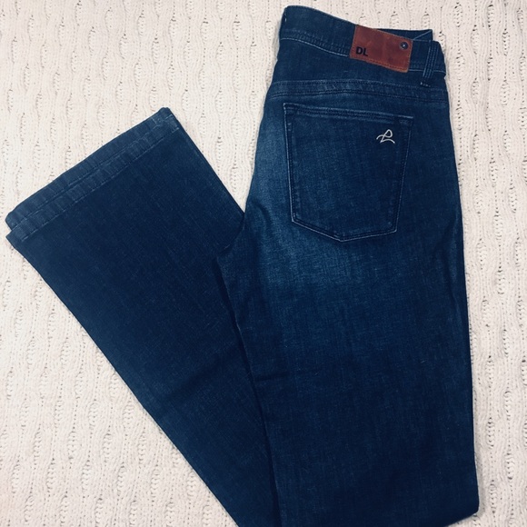 DL1961 Jennifer Bootcut Jeans - Picture 4 of 5