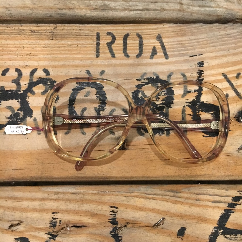 1970's Vintage Gloria Vanderbilt Sunglasses