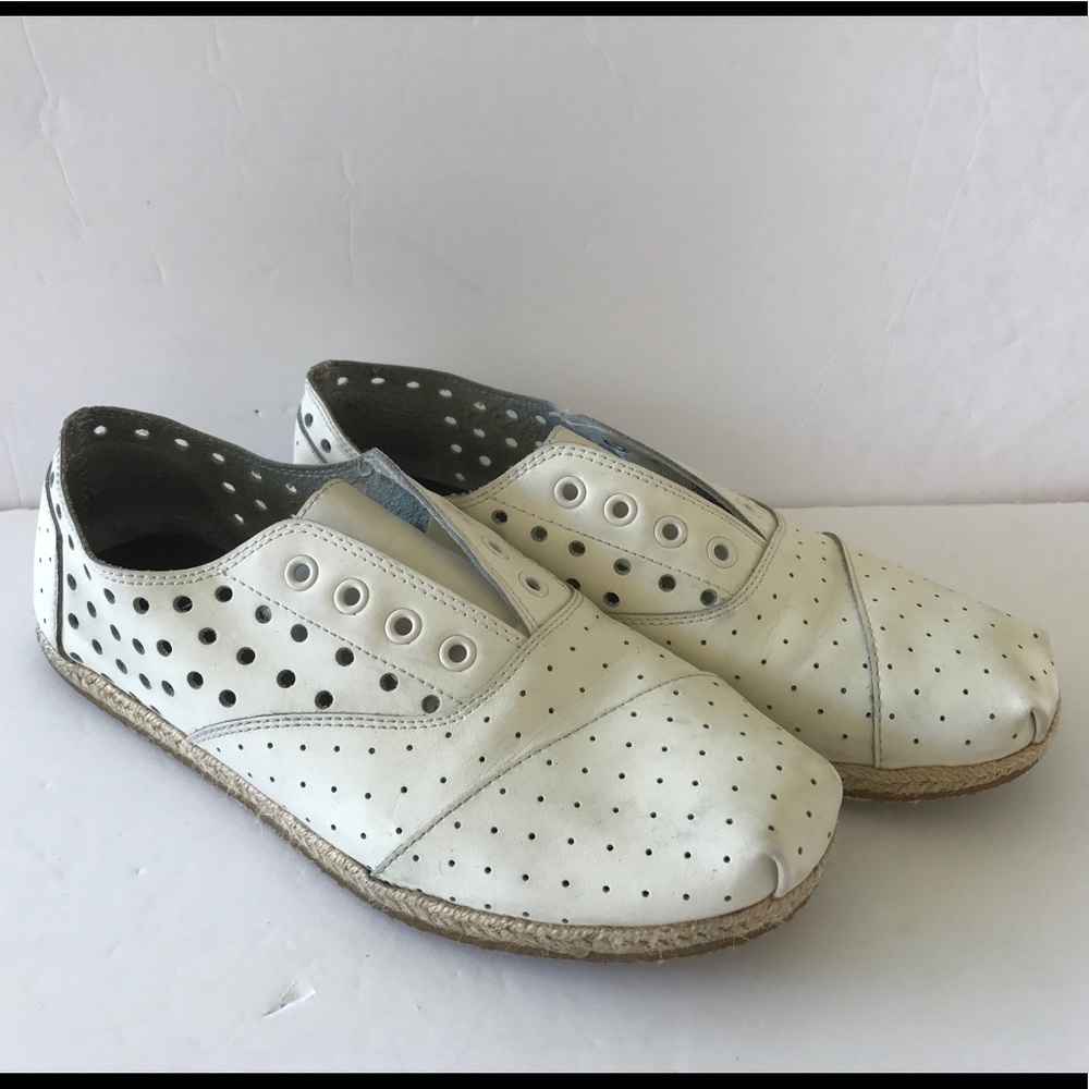 White perforated TOMS shoes men's size 9