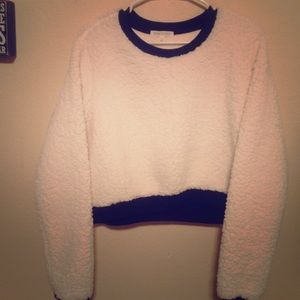 Crop top sweater