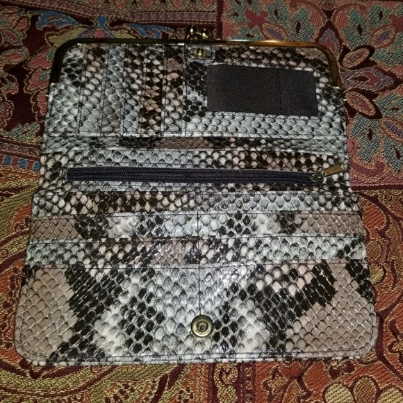 Nicole By Nicole Miller wallet - Picture 4 of 4