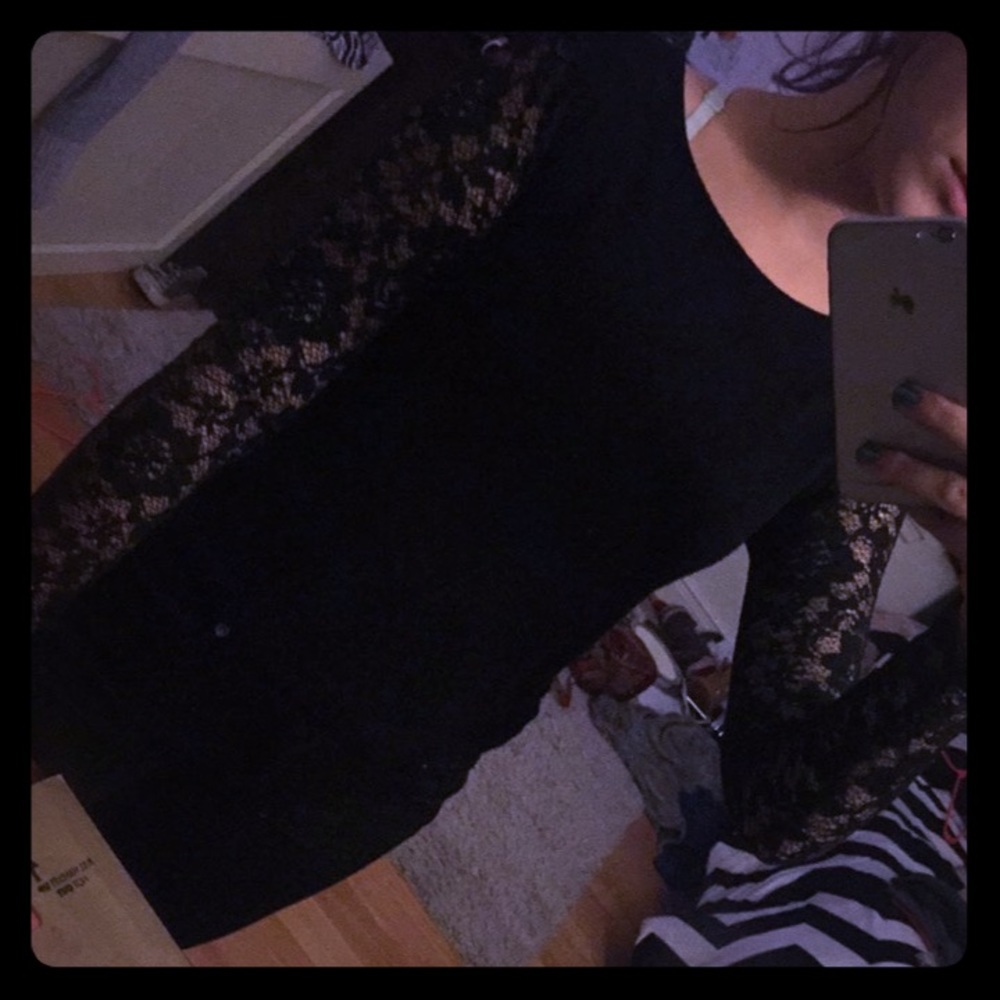 Forever 21 lace longsleeve