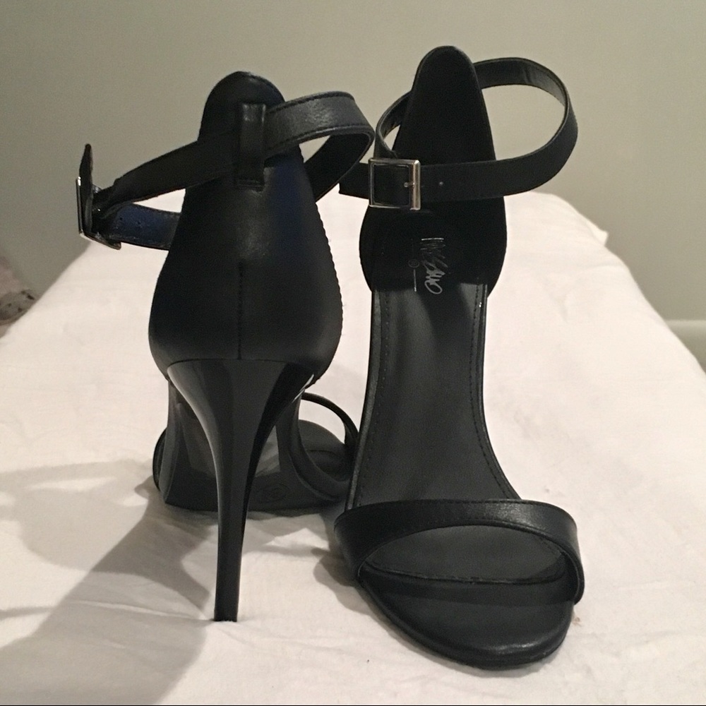Black Leather Heeled Ankle Strap Sandal