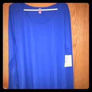 NWT LuLaRoe Lynnae 3xl Tee! 💙