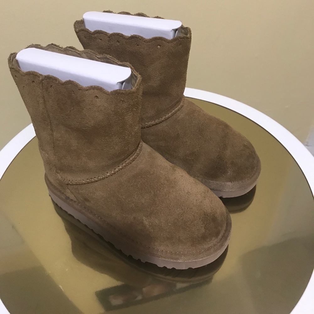 Ugg tan boots