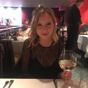 Meet your Posher, Em