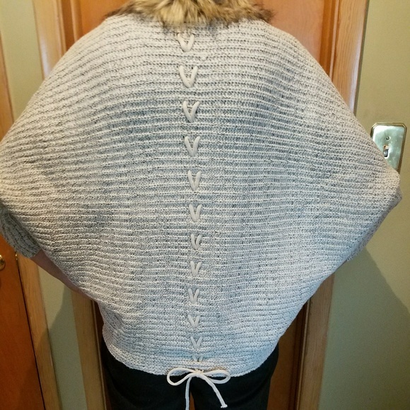 HPπππOnly 1 left~FAUX FUR TRIMMED SWEATERS - Picture 6 of 7