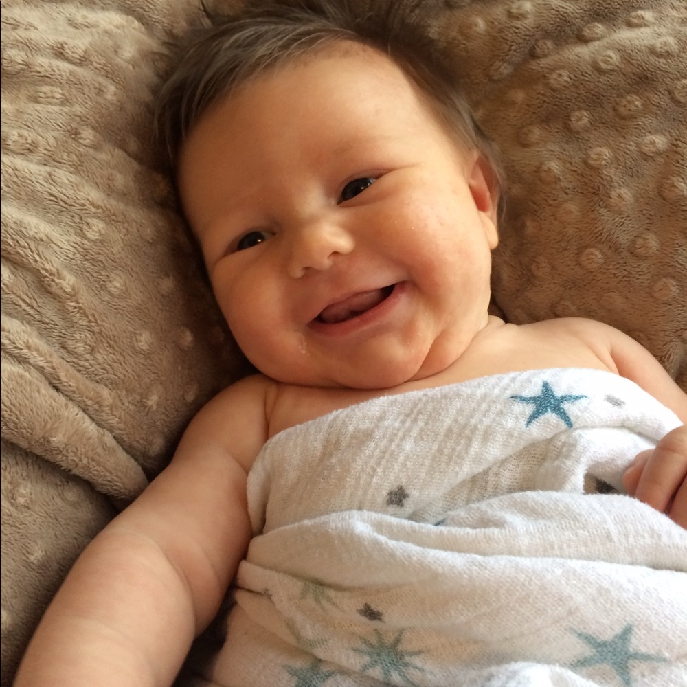 Meet your Posher, Larissa