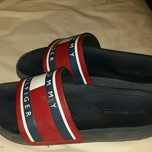 Tommy slides