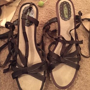 Brown wedge Seychelles sandals